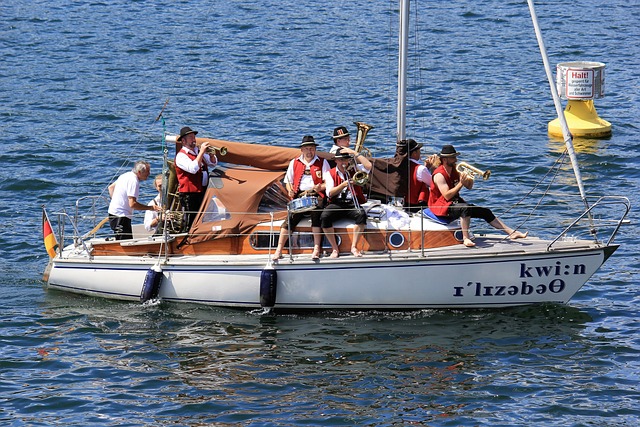 世体：巴萨获得国际足联批准罗克的转会，目前只差与贝蒂斯达协议.